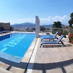 Villa Alya, Spacious 4 Bed With Private Pool *