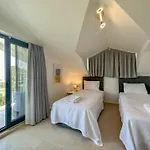 Villa Alya, Spacious 4 Bed With Private Pool *