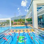 Villa Alya, Spacious 4 Bed With Private Pool *
