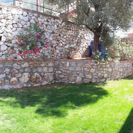 Alya, Spacious 4 Bed With Private Pool Vilă *