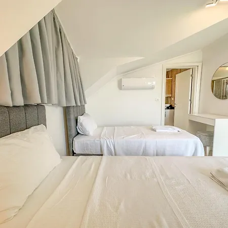 Vilă Alya, Spacious 4 Bed With Private Pool *