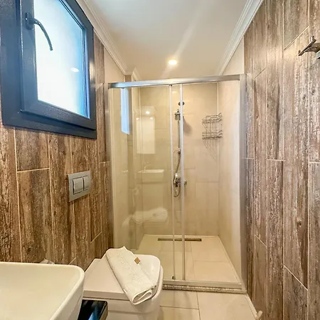 Vilă Alya, Spacious 4 Bed With Private Pool *