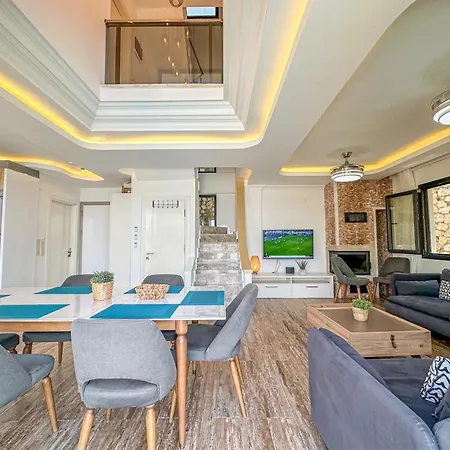 Alya, Spacious 4 Bed With Private Pool Vilă