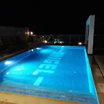 Alya, Spacious 4 Bed With Private Pool * فتحية