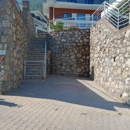 Alya, Spacious 4 Bed With Private Pool * Φετιγιέ