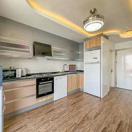 Alya, Spacious 4 Bed With Private Pool Φετιγιέ