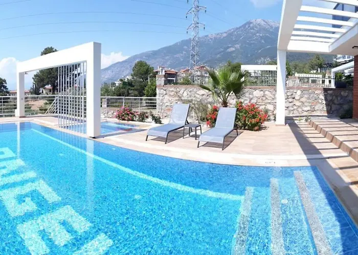 Alya, Spacious 4 Bed With Private Pool Vila *