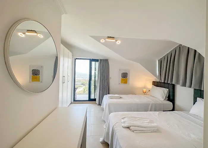 Vila Alya, Spacious 4 Bed With Private Pool *