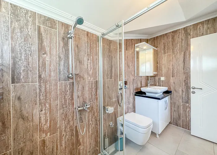 Alya, Spacious 4 Bed With Private Pool Vila *