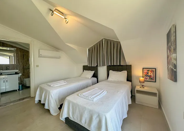 Vila Alya, Spacious 4 Bed With Private Pool *