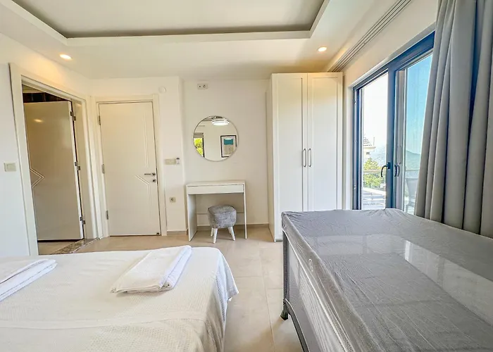 Alya, Spacious 4 Bed With Private Pool * Fethiye