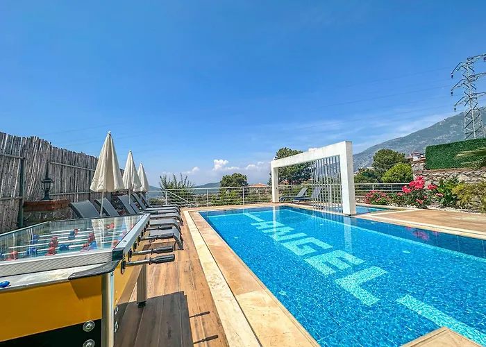 Alya, Spacious 4 Bed With Private Pool Vila Fethiye