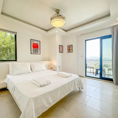 فيلة Alya, Spacious 4 Bed With Private Pool فتحية