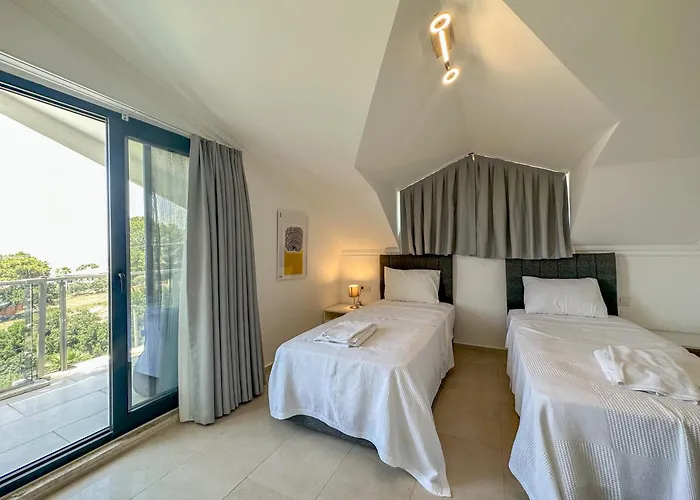 Βίλα Alya, Spacious 4 Bed With Private Pool *